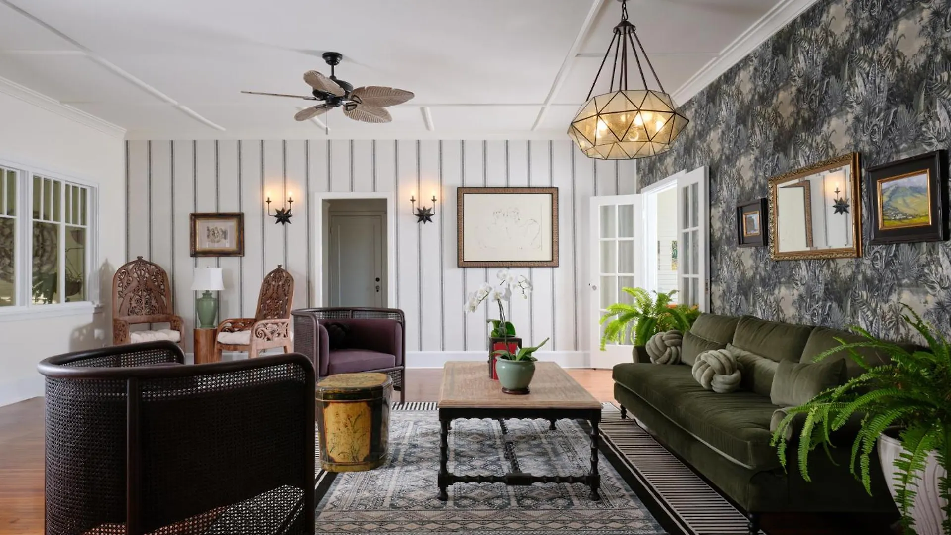 The Historic Wailuku Inn Maui Guest house